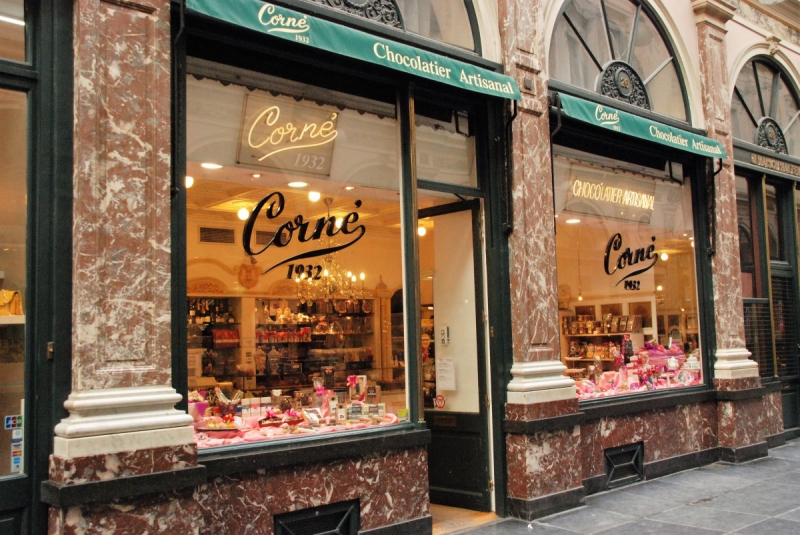 chocolaterie-GASSIN-min_chocolate_chocolaterie_shop_luxury_chic_gallery_brussels_belgium-558146